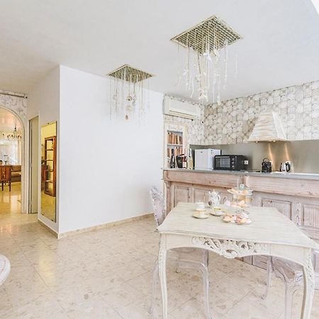 La Dolce Vita A Epernay Luaran gambar
